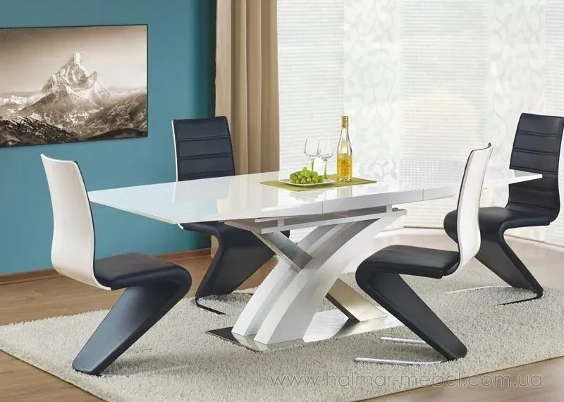Как расставить мебель в гостиной со столовой?