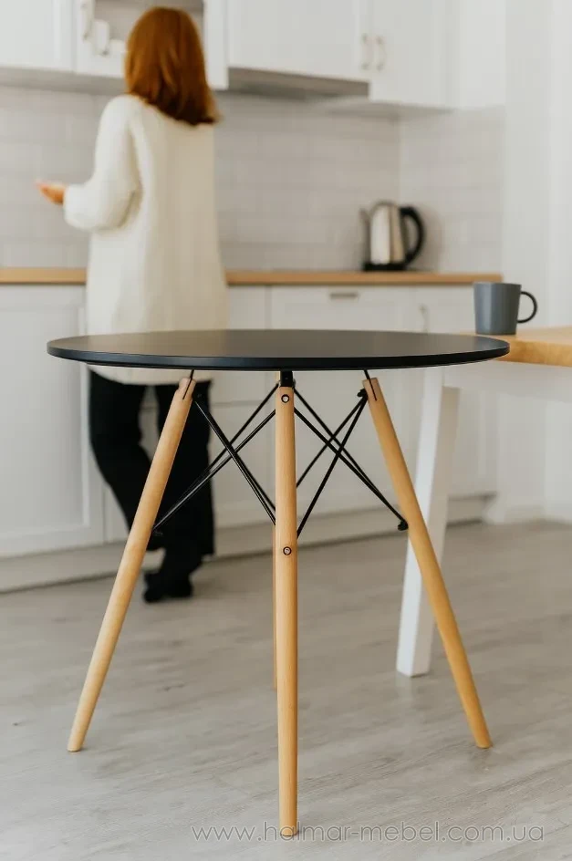 Стіл обідній круглий CHOMIK чорний/натуральний 1187 Стіл обідній круглий CHOMIK чорний/натуральний 1187