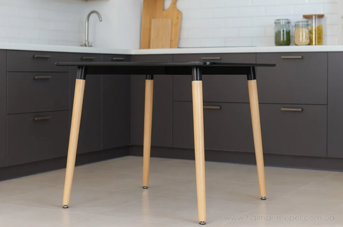 Стіл обідній квадратний CHOMIK чорний/натуральний 1163 Стіл обідній квадратний CHOMIK чорний/натуральний 1163