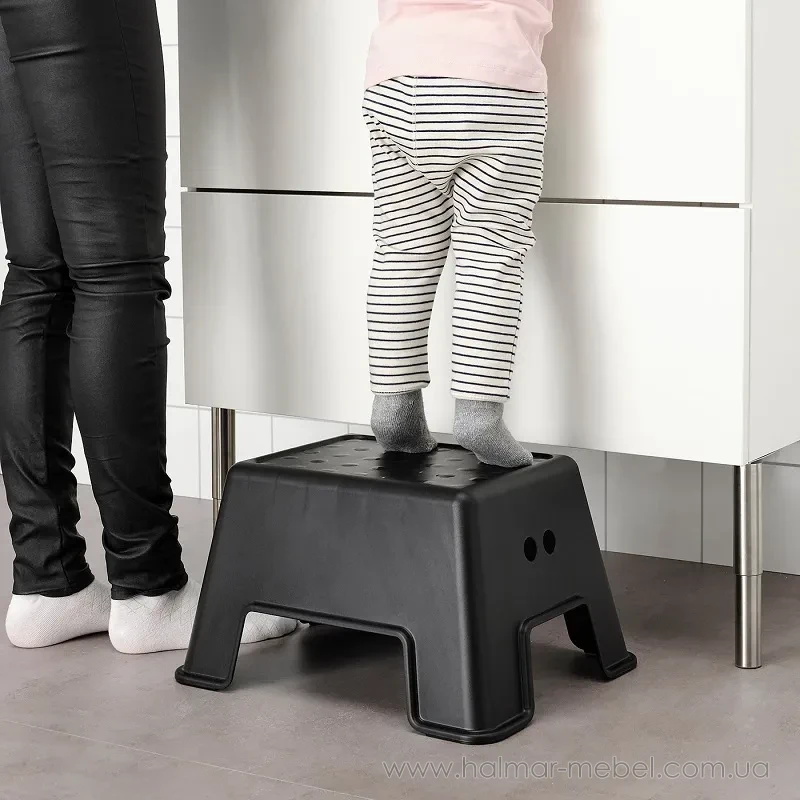 Табурет-подіум BOLMEN IKEA чорний Табурет-подіум BOLMEN IKEA чорний